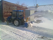 Продам мини-трактор c навесным снегоуборочным оборудованием